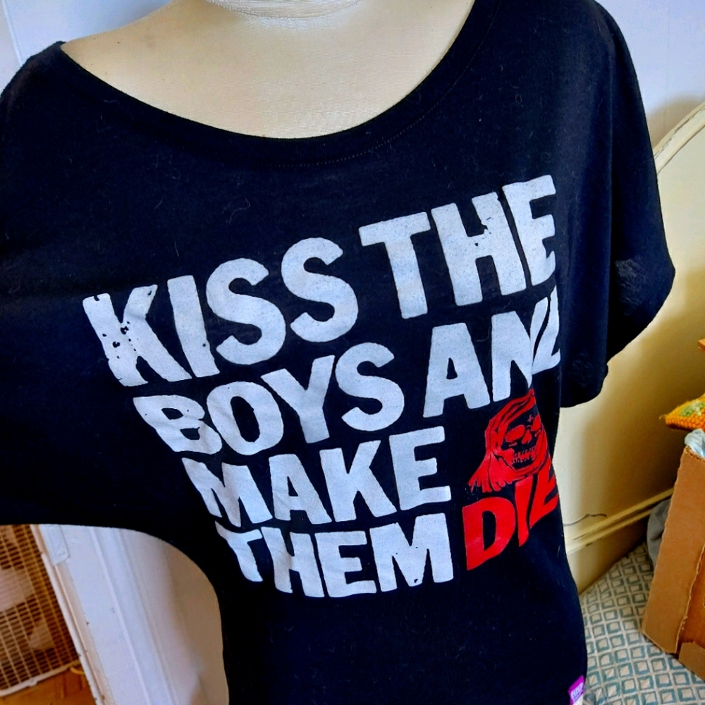 Creep Street - KISS THE BOYS AND MAKE THEM DIE